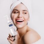 Oeneis Hydro-Collagen Boost Conductive Gel for Skincare Devices - Image 7