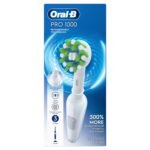 Oral-B Pro 1000 Rechargeable Electric Toothbrush, White - Image 9